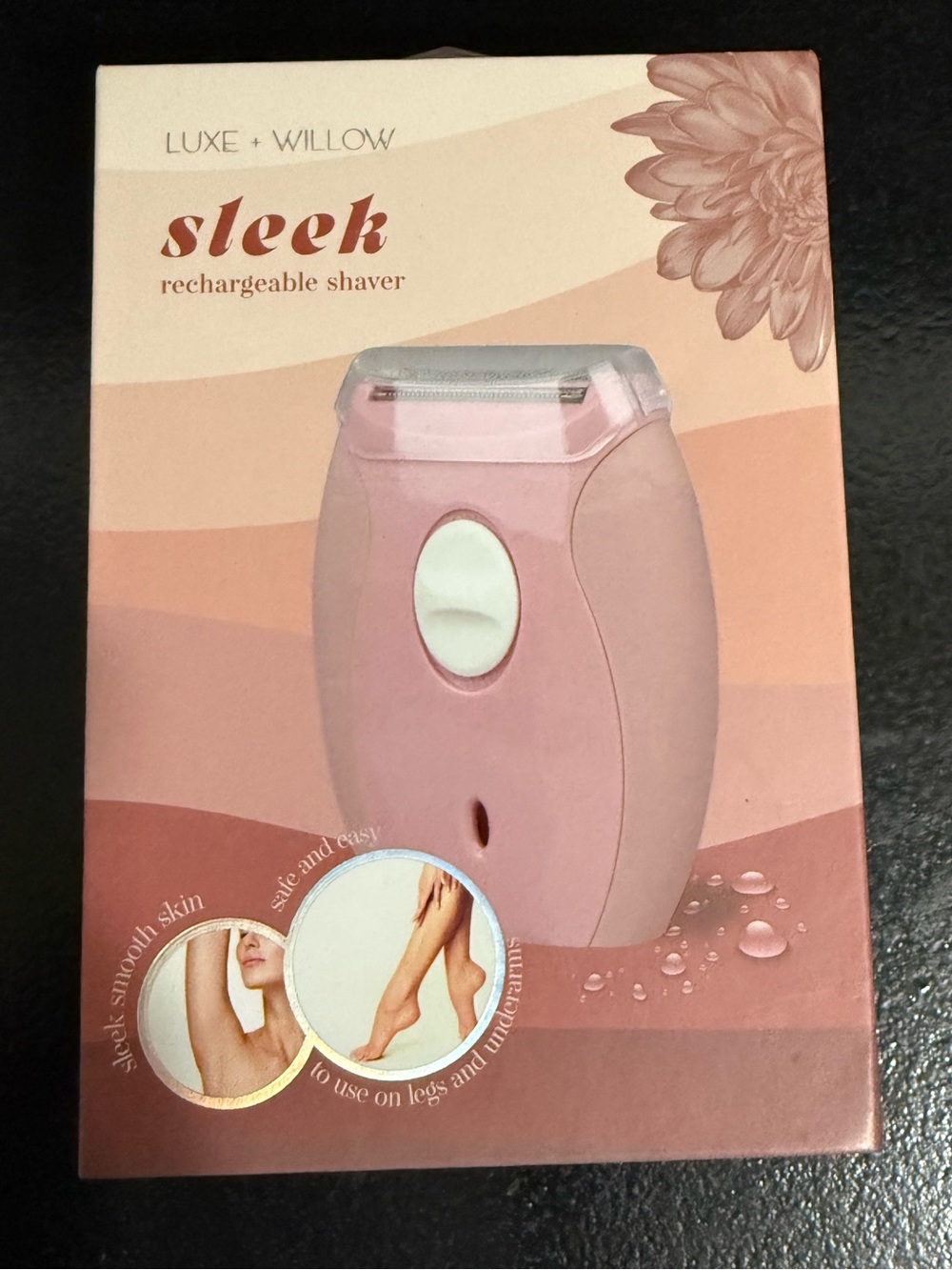 Sleek Rechargeable Shaver — Soft Pink